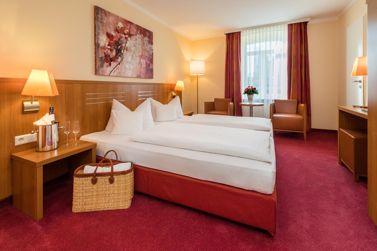 Hotel Vis A Vis Lindau  Bagian luar foto