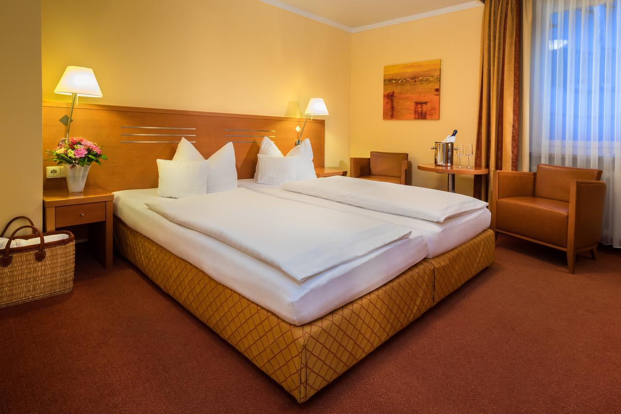 Hotel Vis A Vis Lindau  Bagian luar foto