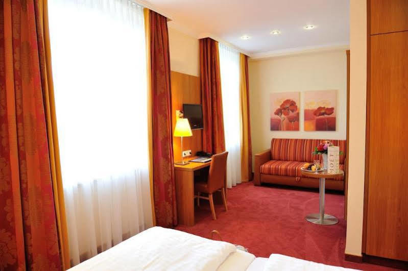 Hotel Vis A Vis Lindau  Bagian luar foto