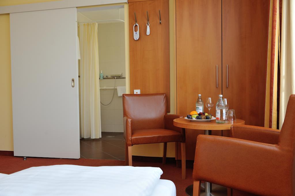 Hotel Vis A Vis Lindau  Bagian luar foto