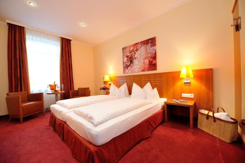 Hotel Vis A Vis Lindau  Bagian luar foto
